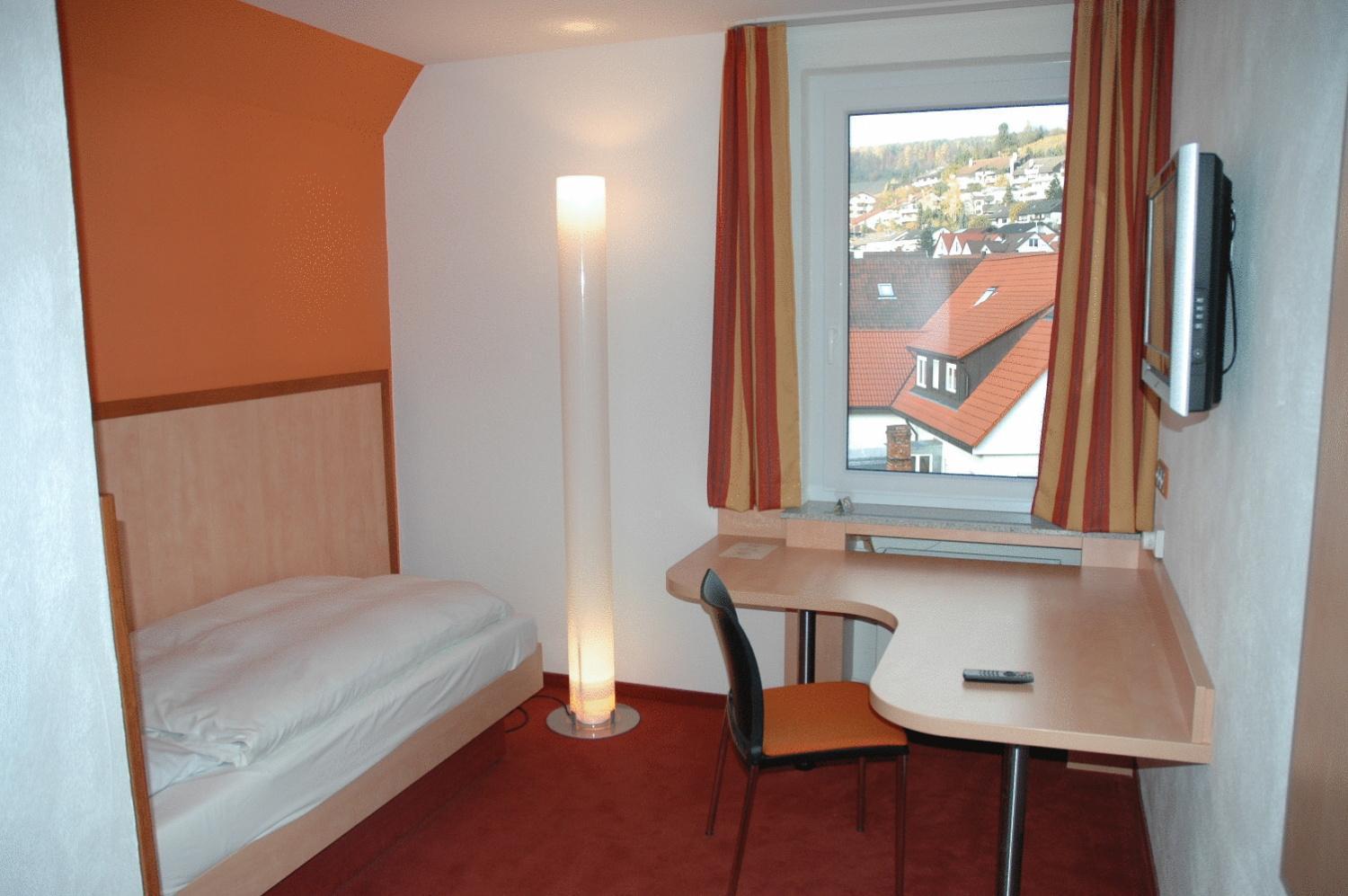Landgasthof Hirsch Remshalden Exteriör bild
